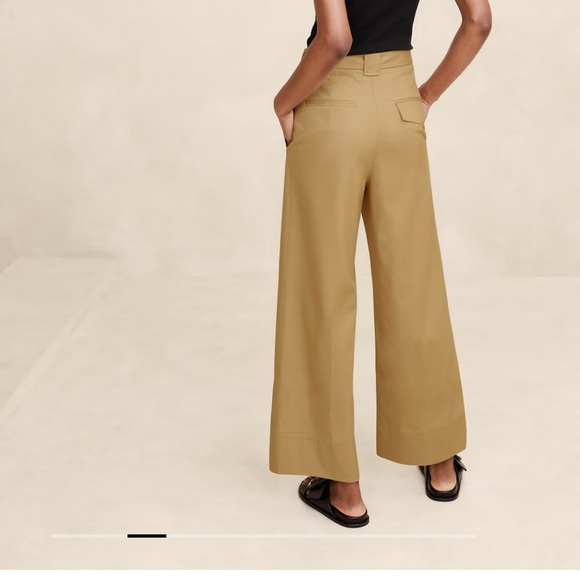 Banana Republic Oceanside Wide-leg Cropped Pants - Picture 2 of 4